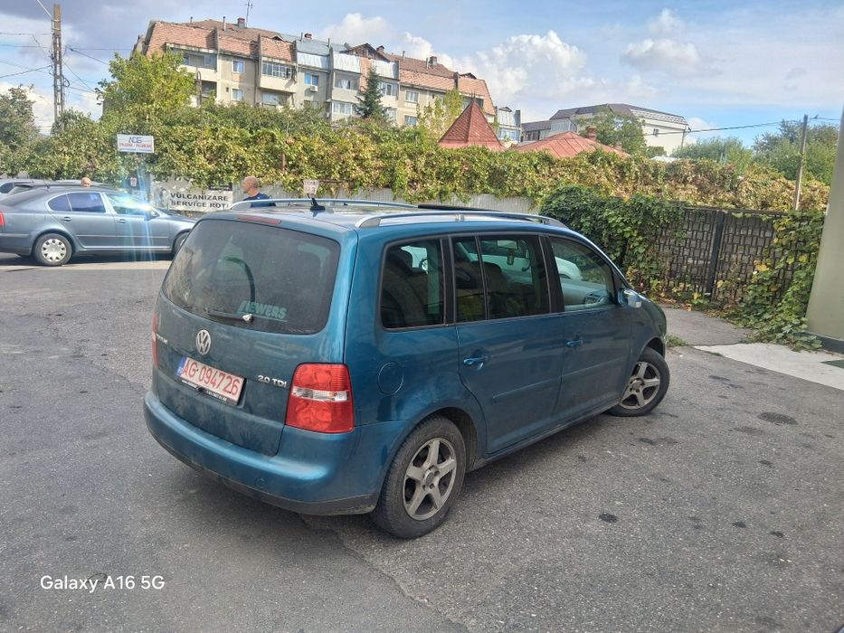 Touran an  2004 ..motor20.  140  cai  dsg bks