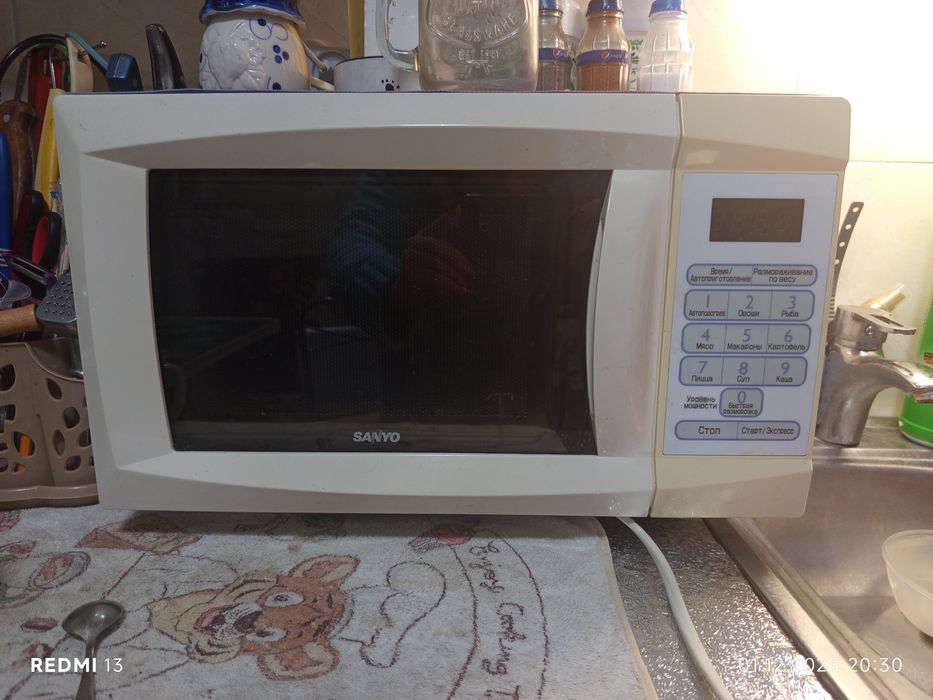 Продам микроволновку на запчасти