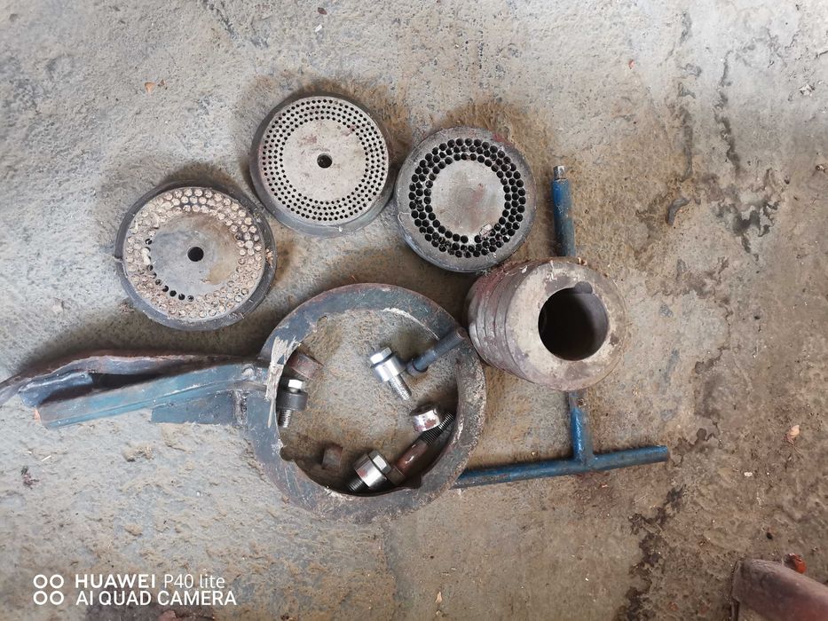 Машина за пелети