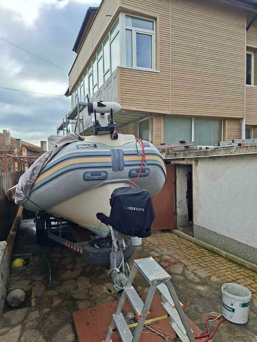 Лодка, извънбордов двигагел 90 кс, регистрирана ГЪРЦИЯ, сонар
