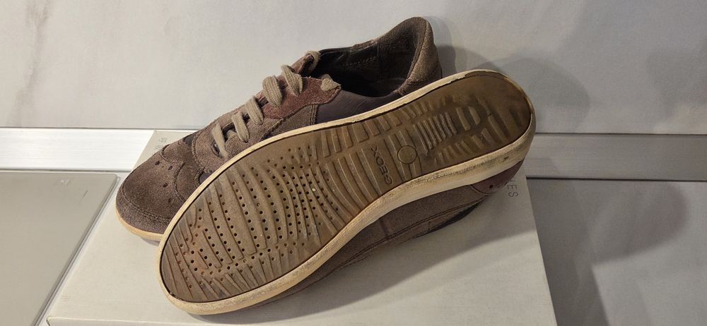 Pantofi sport Geox nr.37 piele intoarsa