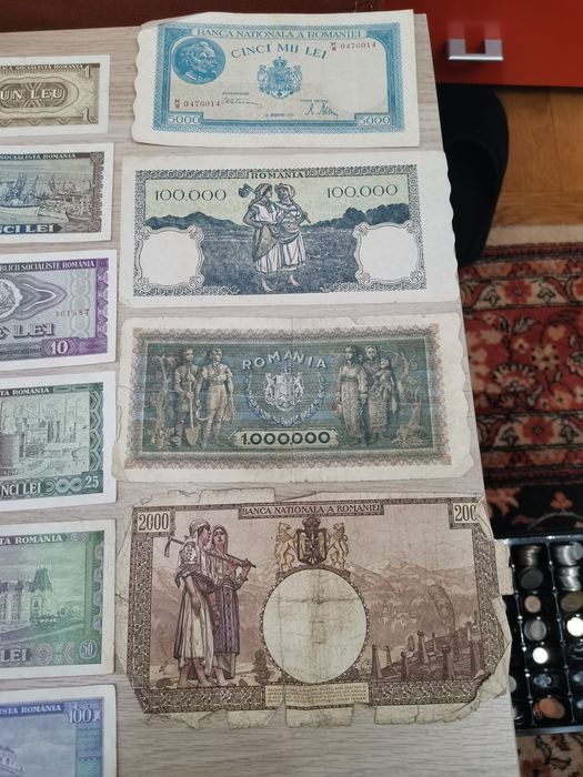 Vând bancnote si monede vechi