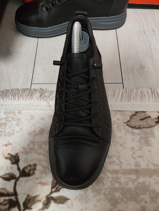 Papucii de piele Stephano