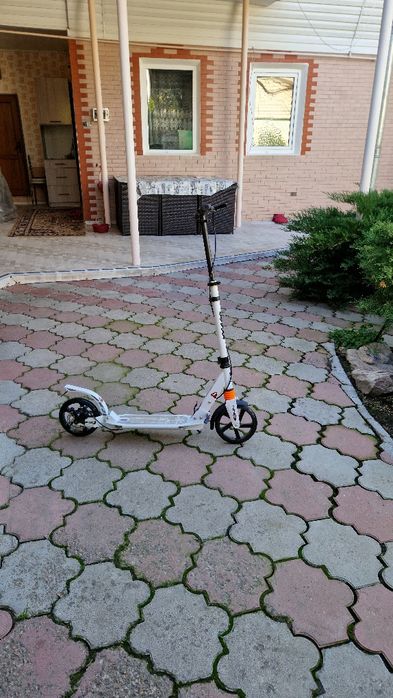 Продам самокат ..