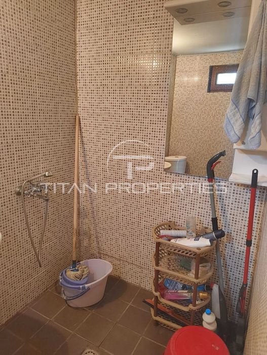 Къща в село Песнопой