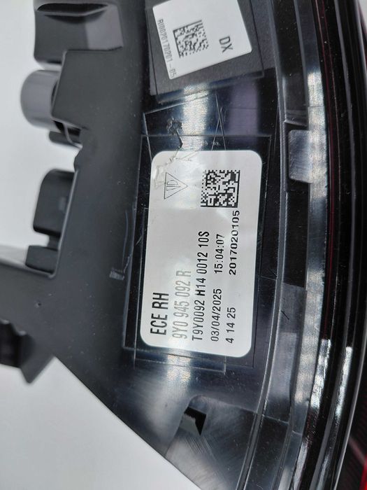 9Y0945092R Нов Десен Стоп Porsche Cayenne 9Y Европа