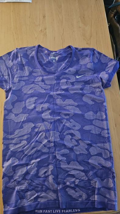 Нова Nike Dry Fit дамска тениска размер S