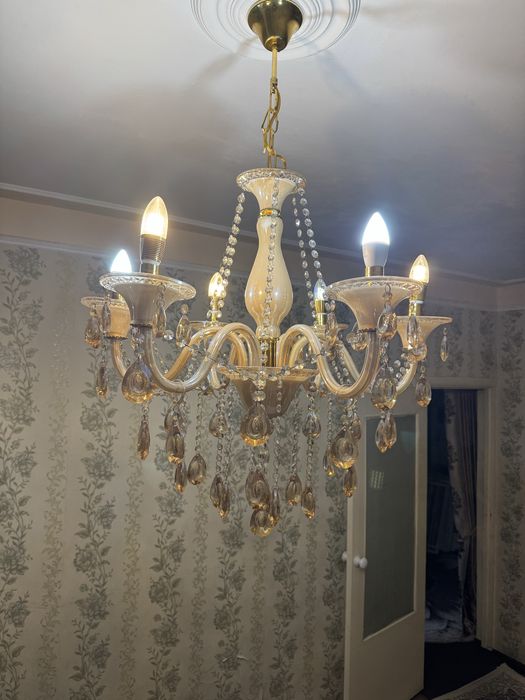 Сервант,стол и стул на 10 человек+ детская кровать смарт тв ясин,