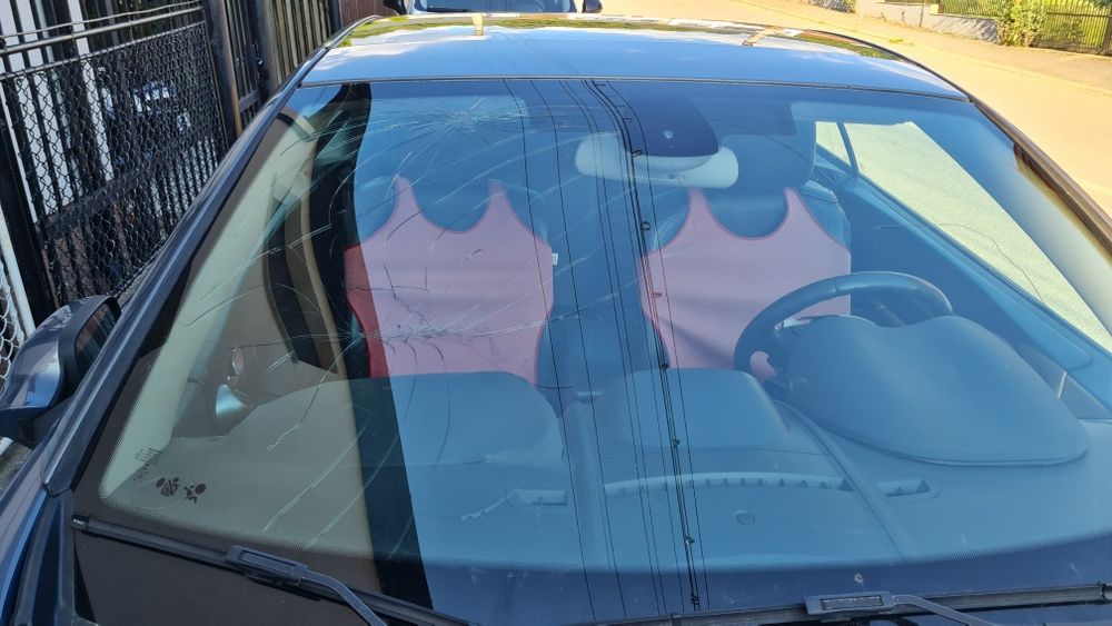 Vând Renault Megan 2 CC avariat față