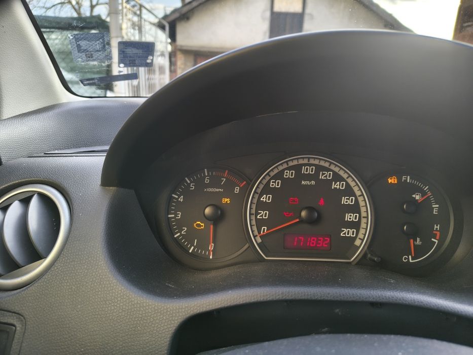 Сузуки Суифт 1,3