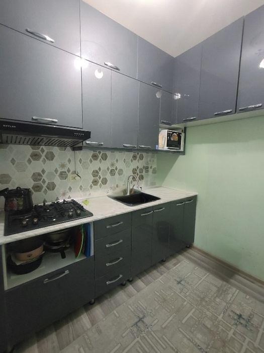 Продаётся 2ком квартира. ЭКО базар. Буз 2. Ялангач. Тараканчик