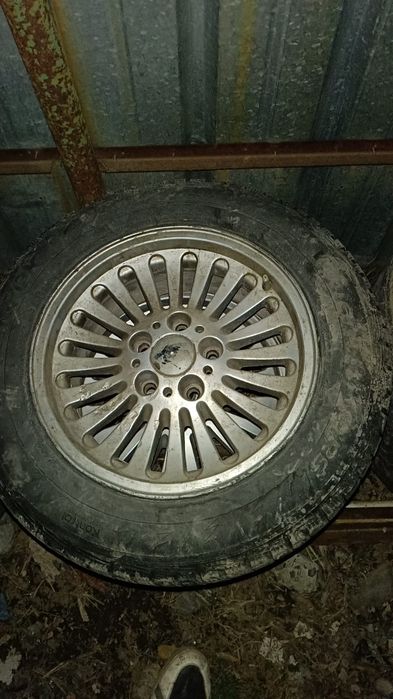 Диски БМВ е34 три штуки
Цена за штуку без торга
16 размер