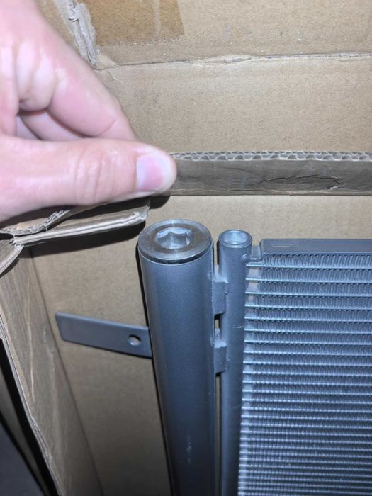 Peugeot 308 T9 Радиатор климатик