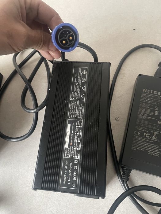 Incarcatoare biciclete trotinete -57v - 63v -29v etc