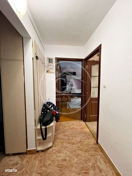 Apartament de închiriat cu 3 camere în zona Rogerius, Oradea