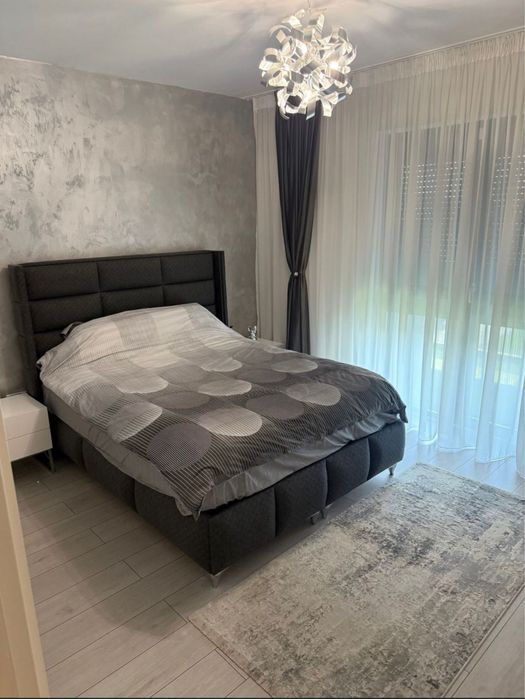 Inchiriez apartament !