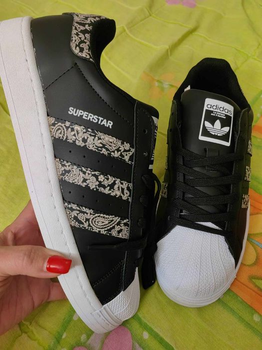 Нови маратонки  Adidas