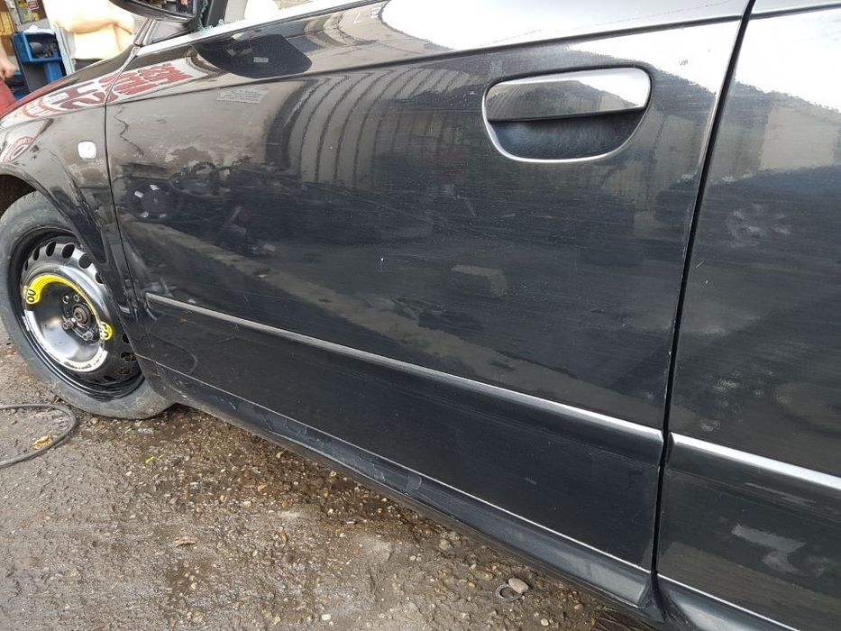 Usa / Portiera Stanga Fata Audi A4 B7 2004 - 2008 Cod Culoare LZ9Y