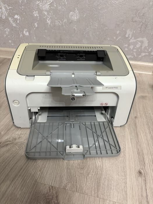 Принтер НР Р1102 в идеальном состоянии
