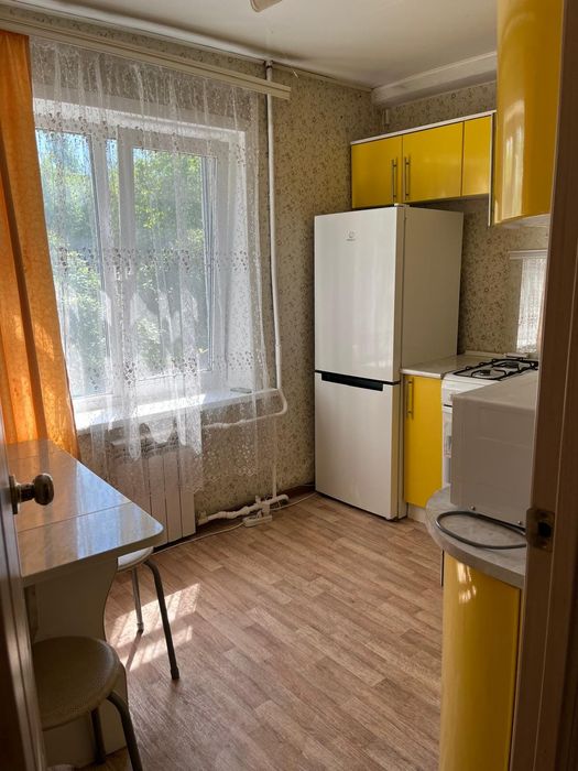 Продам! 2ком. кв. 1/2эт. р-он ДСР
