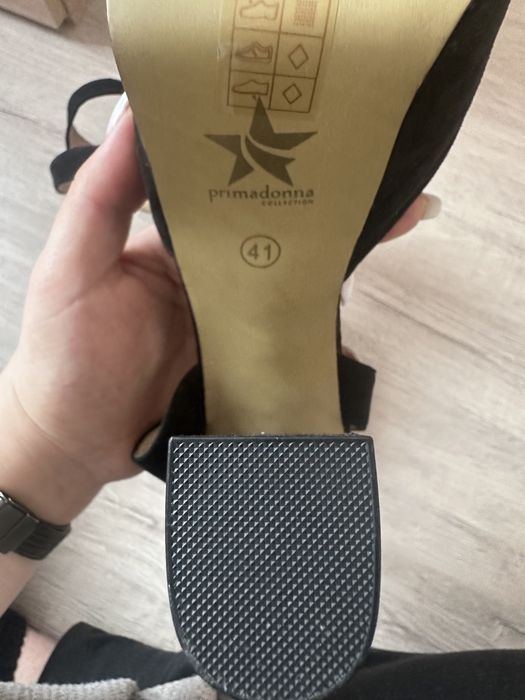 Елегантни черни сандали на платформа – №41