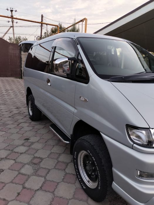 Машина митсубиси