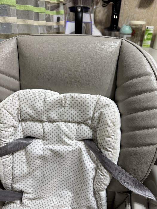 Детский стульчик для кормления