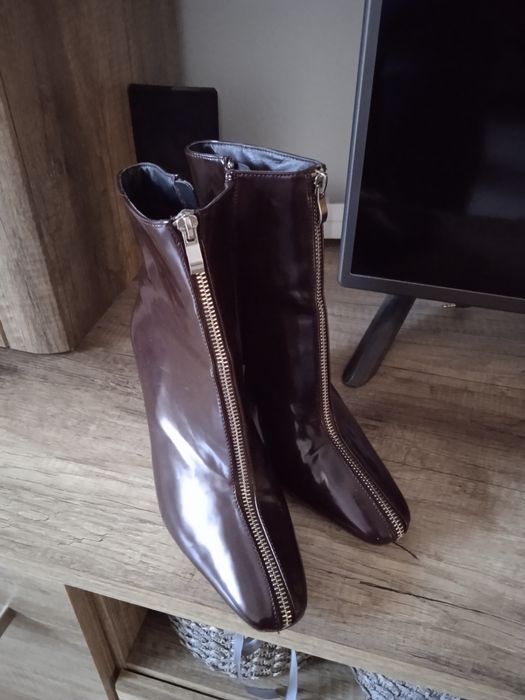 Botine noi, marimea 39