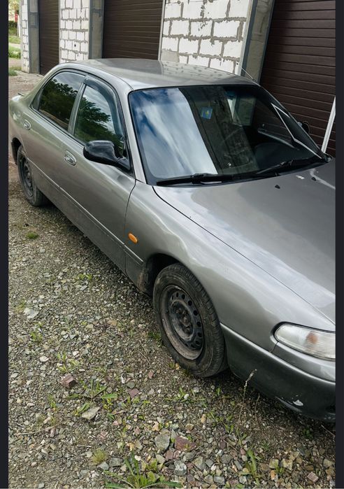 Mazda 626 2 л 1995 г.