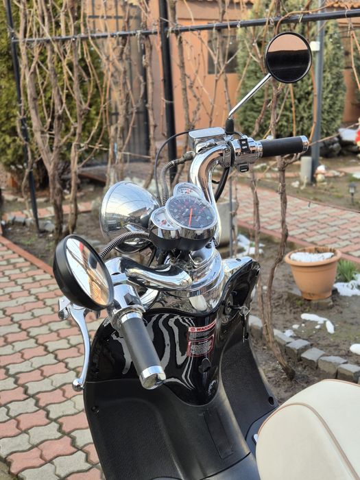 Scuter/Moped 125cc 4T (copie Vespa)