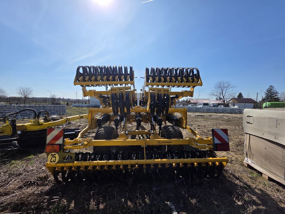 Subsolier/dislocator/decompactor AGRISEM CULTIPLOW Platinium SR 8 - second hand