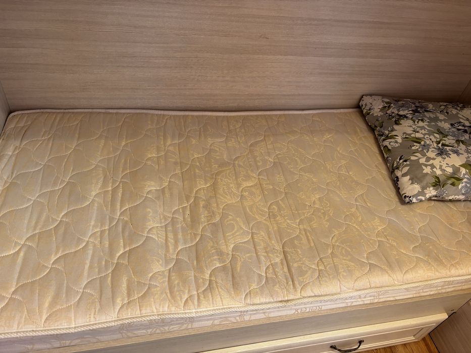 Кровать двухярусная