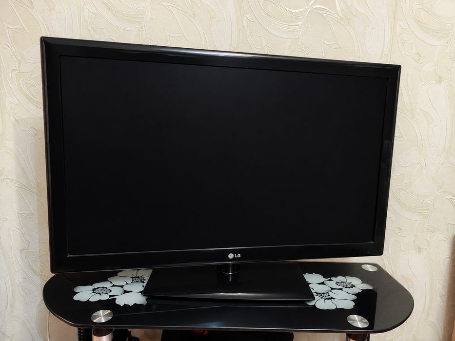 Телевизор LG - на ремонт или запчасти