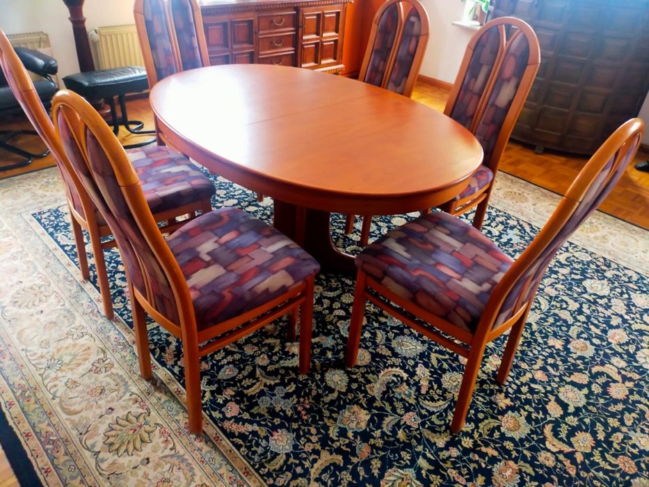 Set Lemn Masiv - Masă Ovală Extensibilă + 6 Scaune Tapițate