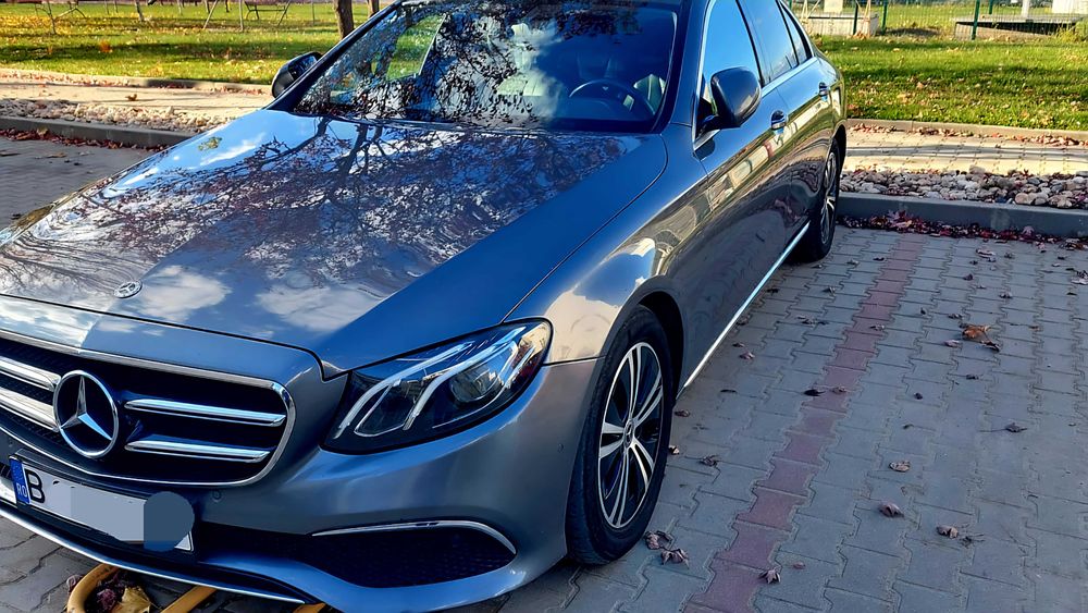 MERCEDES-BENZ E-Class