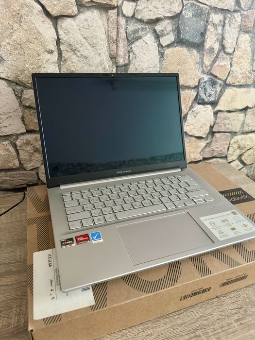 Лаптоп за офис/ученик Asus Vivobook Pro OLED 14” AMD Ryzen 5600H