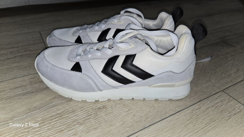 Маратонки Hummel