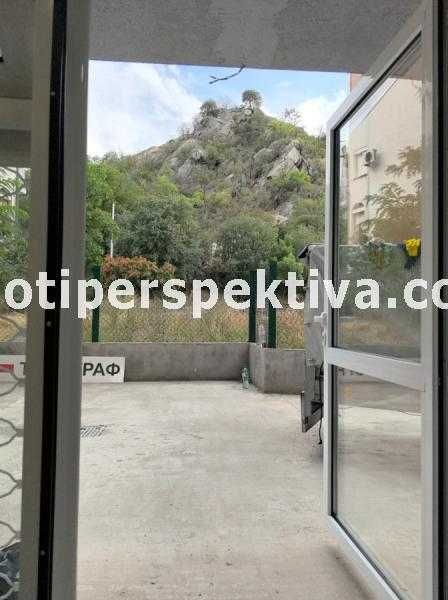 Продава се Офис в Пловдив, Център - 32 кв.м за 1957 €/кв.м - Снимка #12