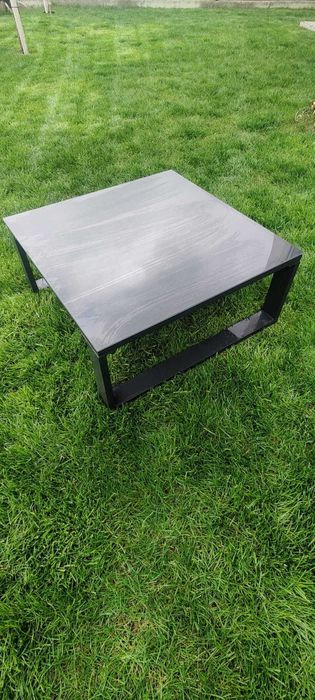 Masuta de cafea cu blat de sticla si suport din aluminiu