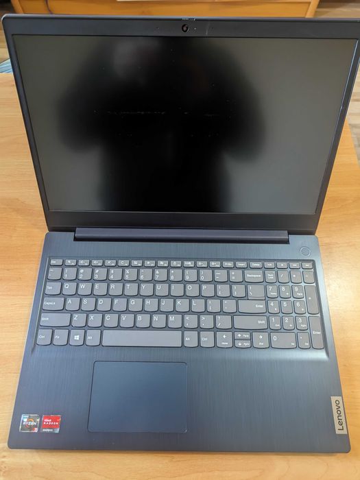 Lenovo IdeaPad 3 15ADA05 – pentru piese / reparații