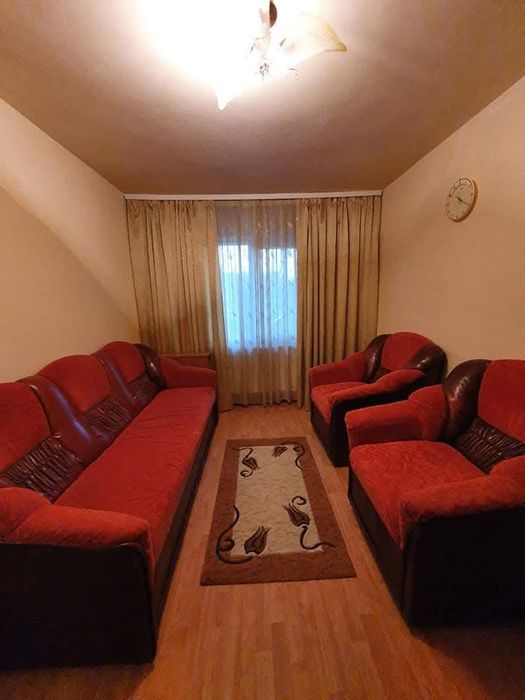 Închiriez apartament!