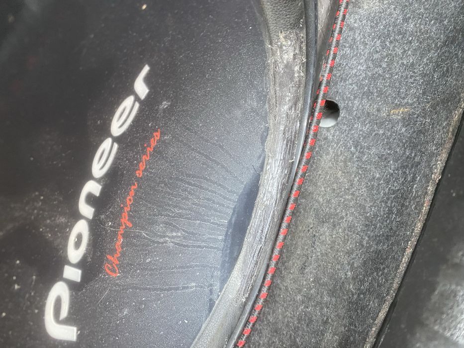 Бас каса pioneer и усилвател