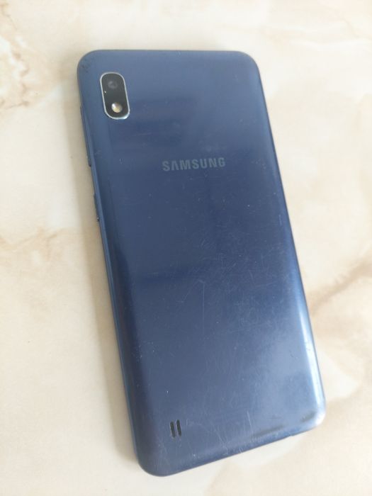[A10] Vând Samsung Galaxy A10 albastru [spart dar funcțional] //poze reale