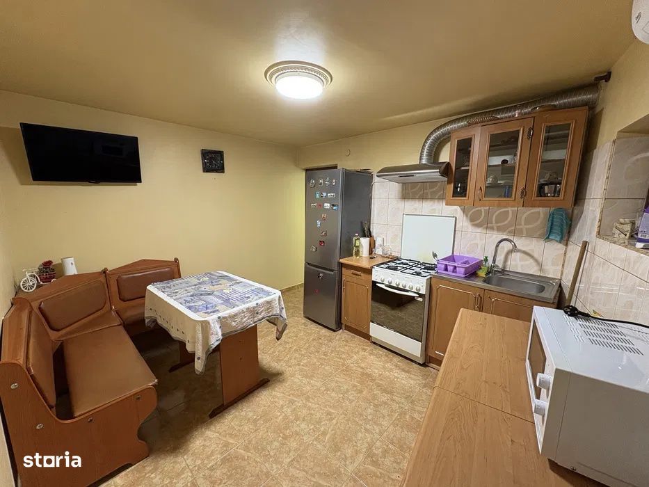 Casa 2 camere | Damaroaia | Curte 20mp |