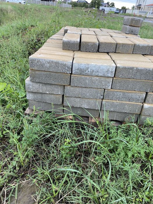 Vand pavaj si borduri