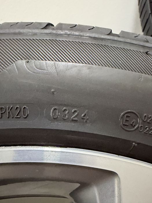 Продам комлект дисков с резиной  от BMW