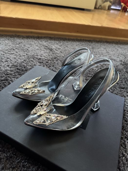 Дамски обувки на ток