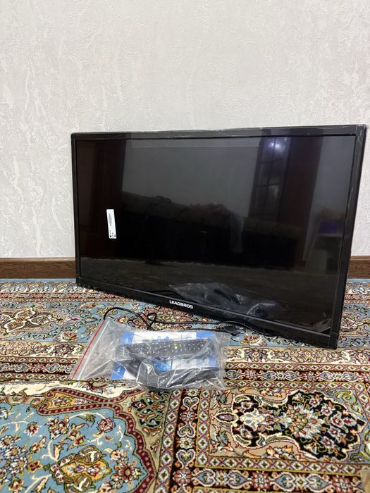 Телевизор leadbros 81см новый