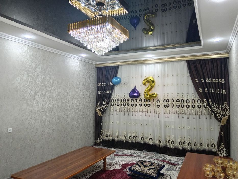 Farxod savxozda hovli sotiladi