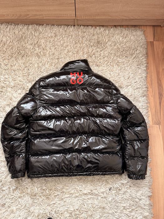Черно лъскаво яке HUGO – размер L